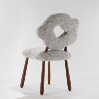 <a href="https://www.galeriegosserez.com/artistes/donnersberg-emma.html">Emma Donnersberg</a> - Cloud Chair Stratus - Walnut